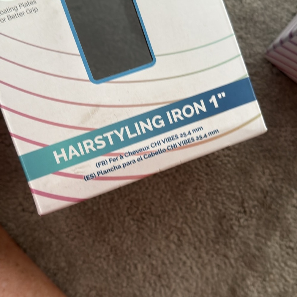 CHI Vibes 1” Flat Iron Hair Straightener - used ONCE! - Picture 4 of 6